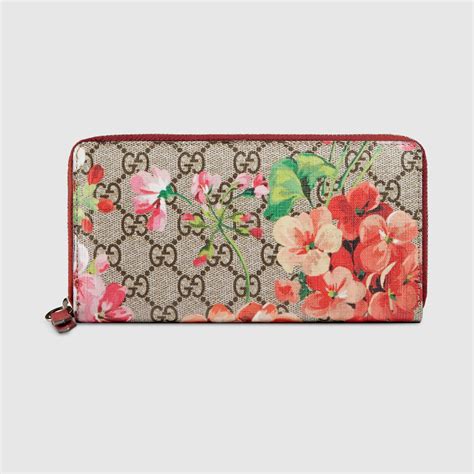 gucci green floral wallet|where to buy Gucci blooms.